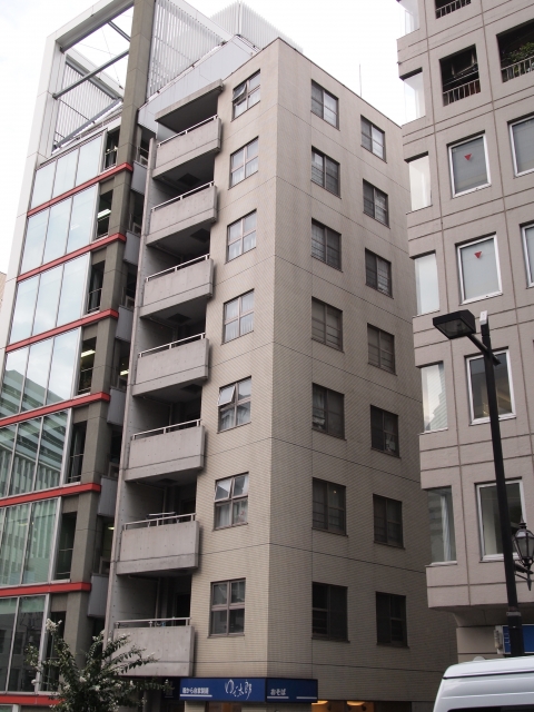 札幌市XX区 商業テナントのボード貼施工写真